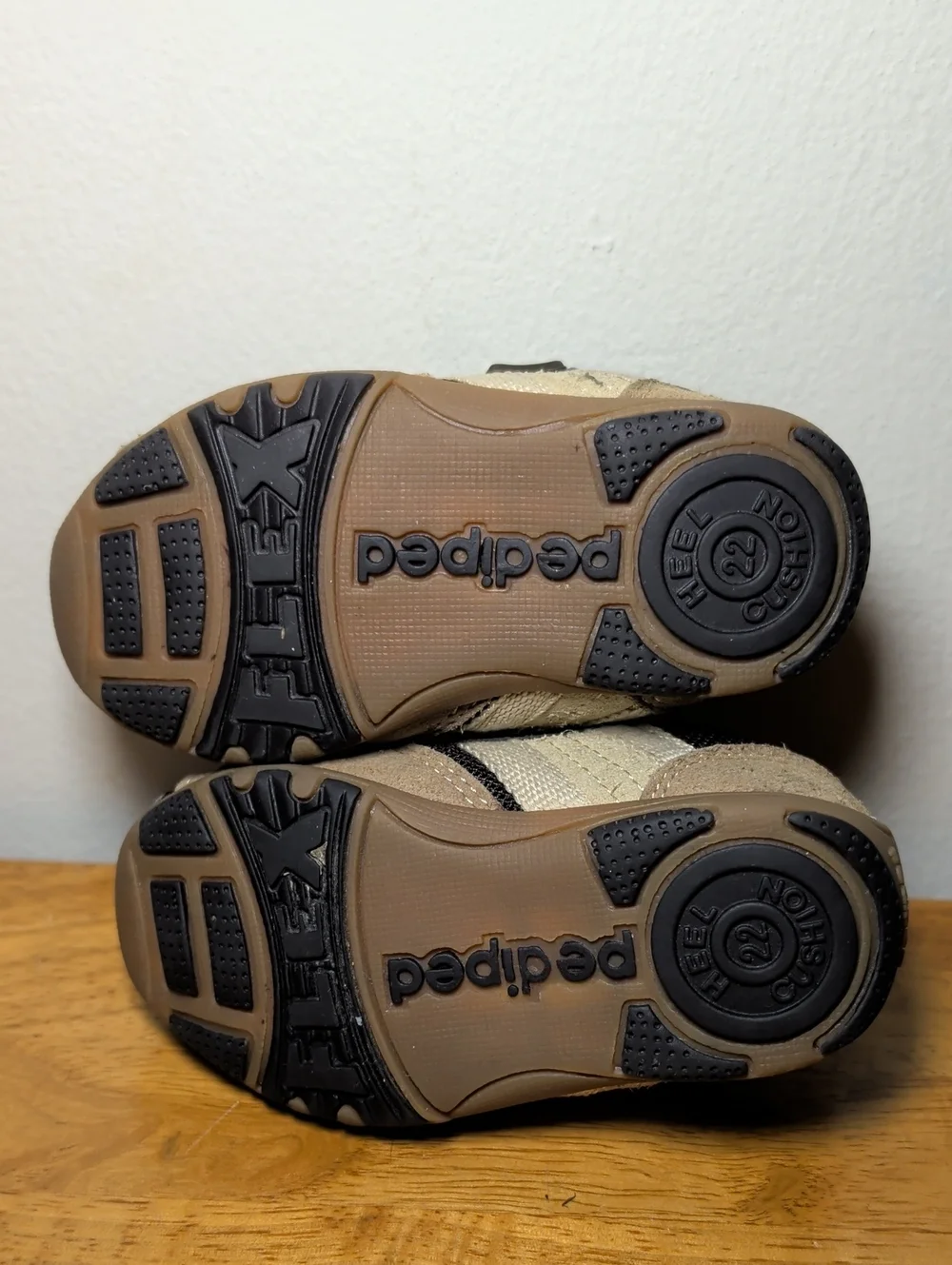 Pediped Flex Adrian Sneakers Brown Tan Hook & Loop Closure Toddler Boys Size 6